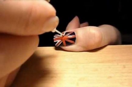Cum să atragă steagul britanic pe unghii, unghii frumoase - completează imaginea