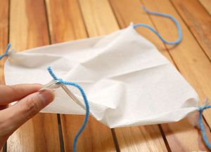 Cum sa faci o parașută făcută din hârtie