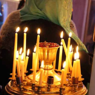 Cum să aprindă lumânări în biserică de recomandări pentru începători