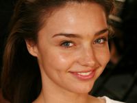 Miranda Kerr fără machiaj