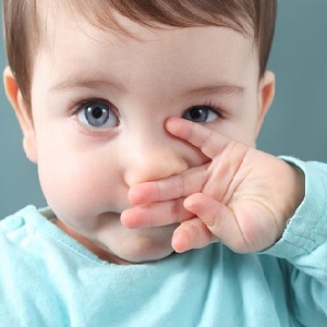 Începe curge nasul într-un copil cum să se oprească și ce să facă pentru a preveni pornirea unei secreții nazale