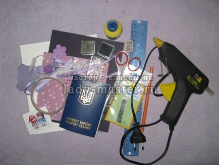 acoperire pașaport în tehnici scrapbooking, de master - clasa cu pas cu pas fotografii