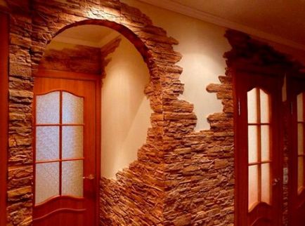 Decorarea pereților de piatră artificială în hol cu ​​o fotografie opțiuni de design