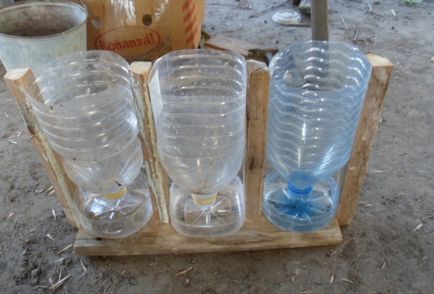 Adăpătoare pentru pui dintr-o sticlă de plastic