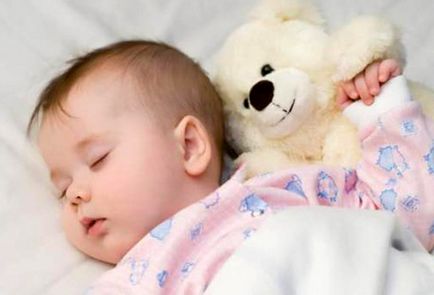 Copilul nu doarme in timpul zilei, dacă este sau nu să sune alarma