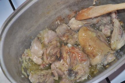 Uzbecă pilaf de pui, pregăti gustoase și acasă (pilaf) Pilaf uzbecă cu carne de pui, gatiti delicios și de casă
