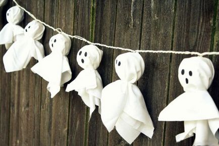 7 meserii de Halloween pe care le puteți face cu copiii tăi