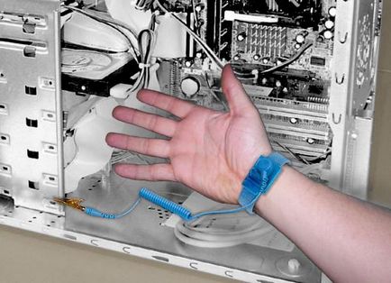Curea de mână antistatice pentru siguranța computerului în timpul reparațiilor