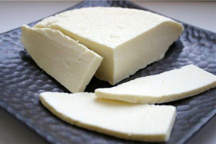 Brânză albă este prea sarata