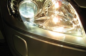 Ce este Bi-Xenon (lumina) Ce este biksenon