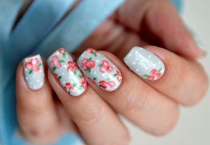 Flori pe unghiile cu gel idei noi poloneză profesioniștilor din domeniu