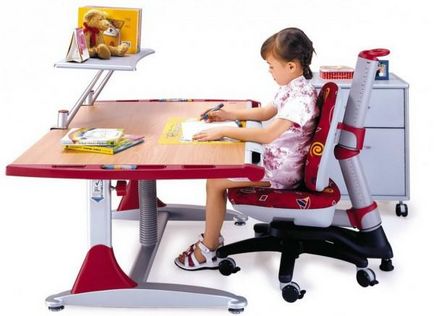 Scaun copil pentru studiu și computer