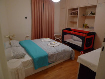 Proiectarea un dormitor cu un pat de copii, și fotografii de interior, apartament renovat