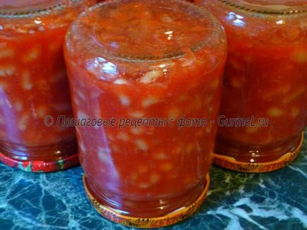 Fasole in sos de tomate pentru iarna
