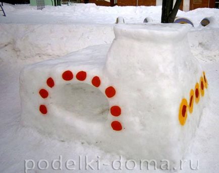 Cifrele din zăpadă cu mâinile lor (foto, fișa postului), o cutie de idei și ateliere