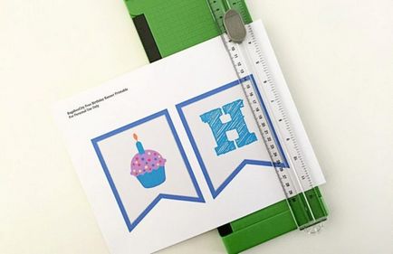 ziua de naștere Garland cu mâinile sale - șabloane, descărcați și imprimare (template-uri) ziua de naștere Garland cu mâinile sale - șabloane, descărcare și de imprimare