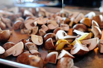 Ciuperci coapte în cuptor - Rețete - Cum să se pregătească