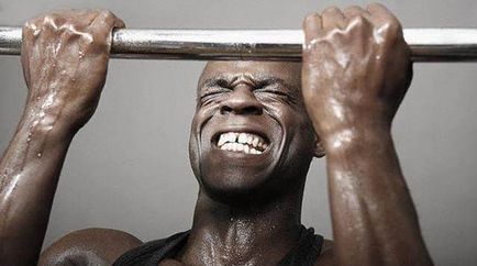 Cum de a construi biceps de pe bara - și secretele exercițiu