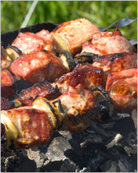 Cum de a găti frigaruile de carne de porc - retete gratar carne de porc