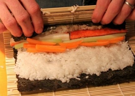 Cum să se pregătească sushi la pas acasă cu rețete pas