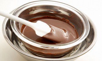 Cum să se topească ciocolata la domiciliu, fără complicații