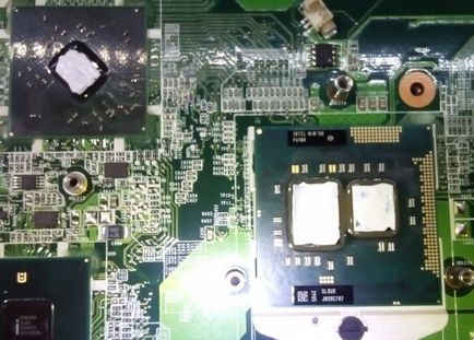 Cum să demontați și curățați praful de pe laptop eMachines e732zg - dezasamblarea eMachines laptop