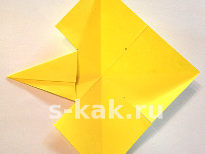 Cum sa faci o stea tri-dimensională a hârtiei
