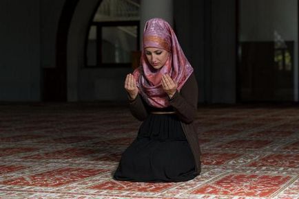 Cum se efectuează tahajjud rugăciune femeie
