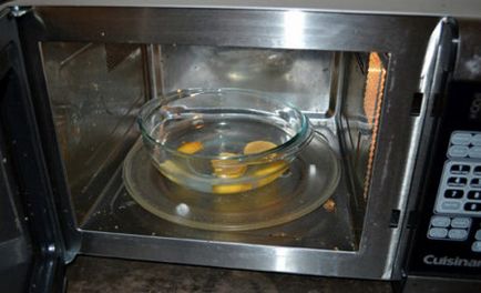 Cum de a elimina mirosul de ardere din cuptorul cu microunde