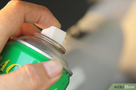 Cum de a elimina mirosul de lapte vărsat în cabina mașinii