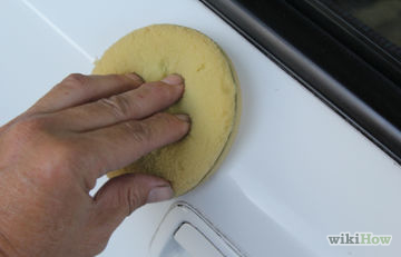 Cum de a elimina mirosul de lapte vărsat în cabina mașinii