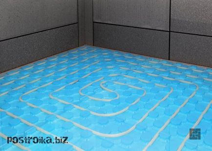 Cum de a pune o podea apă caldă cu confortul termic maxim