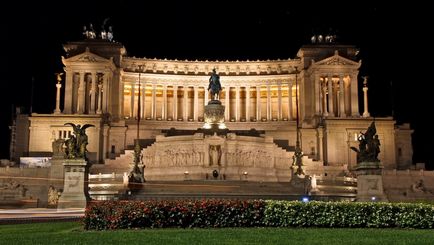 Capitoliului din Roma, Capitol Hill zona, temple si muzee, Lupa Capitolina