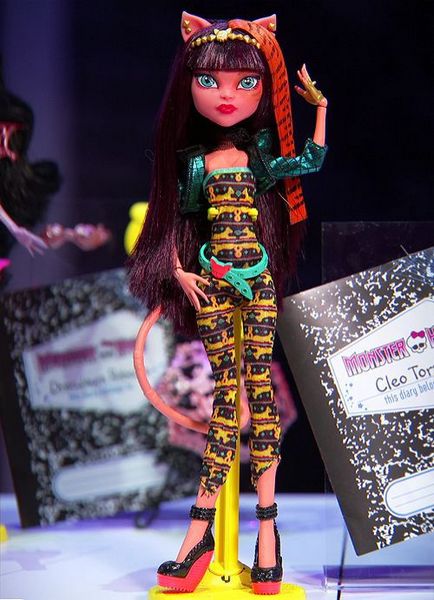 Cleo de Nil de la Monster High (fotografii și imagini)