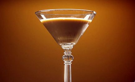 cocktail-uri alcoolice ușoare în rețetele de acasă