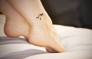 tatuaje mici pentru fete populare opțiuni, fotografii