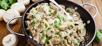 Carne cu ciuperci în cuptor și se pot - rețete de carne în franceză și comercianți
