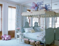 Revizuirea de dormitoare pentru copii pentru fete cu exemple de fotografii de interior, precum și sfaturi cu privire la modul de a aranja dormitor