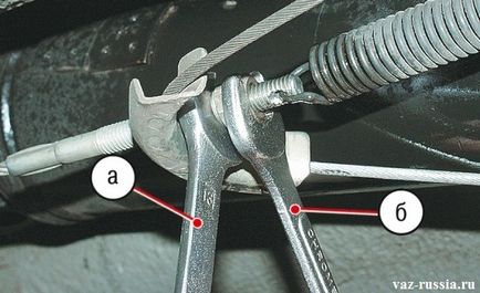 Reglarea cablului frânei de parcare pe vase 2101-2107
