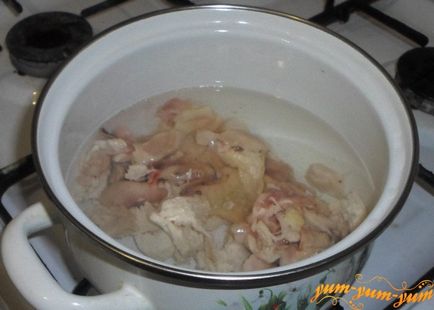 Rețetă pentru salata cu proaspete chineză varză, roșii, castraveți, ardei și pui (salata) reteta Salata cu proaspete chineză varză, roșii, castraveți, carne de pui și piper