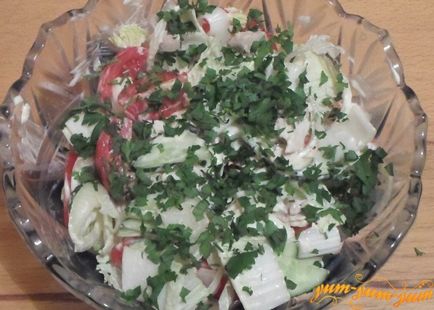 Rețetă pentru salata cu proaspete chineză varză, roșii, castraveți, ardei și pui (proaspete) reteta Salata cu proaspete chineză varză, roșii, castraveți, carne de pui și piper