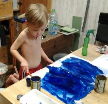 Egal și să se joace cu mama lui (cum să învețe un copil pentru a desena imagini) Egal și să se joace cu mama ei
