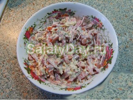 Salata cu carne - ca o rețetă completă cu fotografii și video