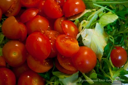 Salata cu măsline și roșii cherry, reteta cu o fotografie