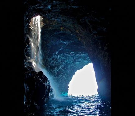 Cea mai uimitoare lume a peșterii