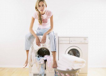 Șase sfaturi eficiente despre cum să se spele vopseaua de pe blugi la domiciliu!