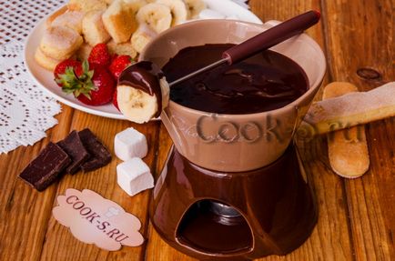 Ciocolata fondue - o rețetă acasă cu fotografie