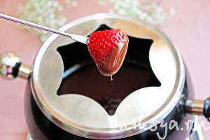 Ciocolata fondue, cel mai delicios portal Runet
