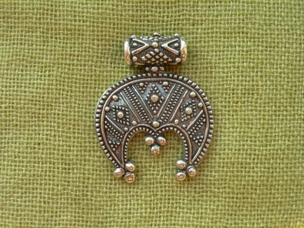amulete slave de cercei de argint, pandantive, piepteni