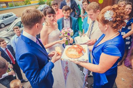 Nunta tradiție pâine și modernitate